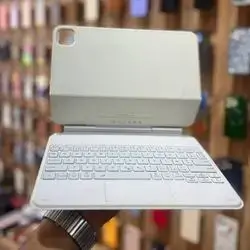 Keyboard Magsafe for iPad Pro 11 inch (1st, 2nd, 3rd, and 4th generations) and iPad Air (4th and 5th generations)