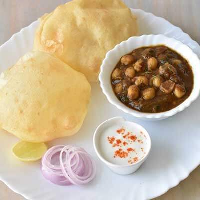 Chole Bhaatoora