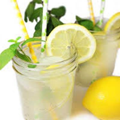 Fresh Lemonade with Mint