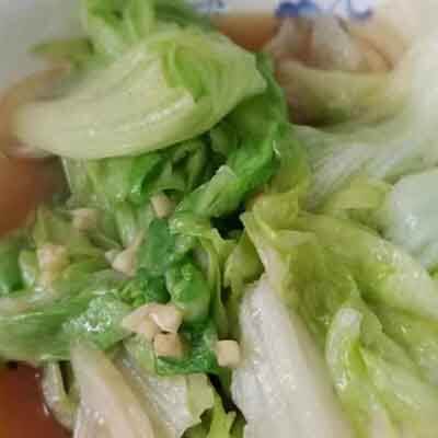 Lettuce with Oyster Sauce