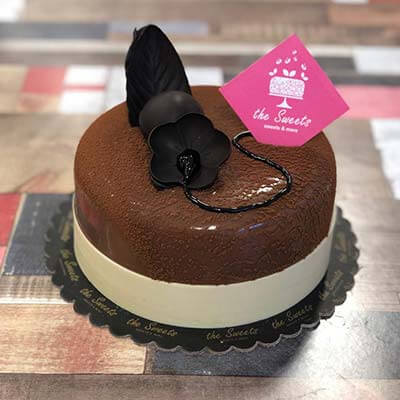 Sweet Chocolate Flavored Cake 6 Person (Small)